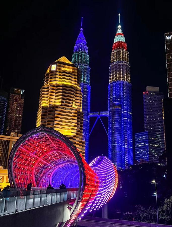 Calm Sojourn, Sky Suites Klcc Kuala Lumpur Esterno foto