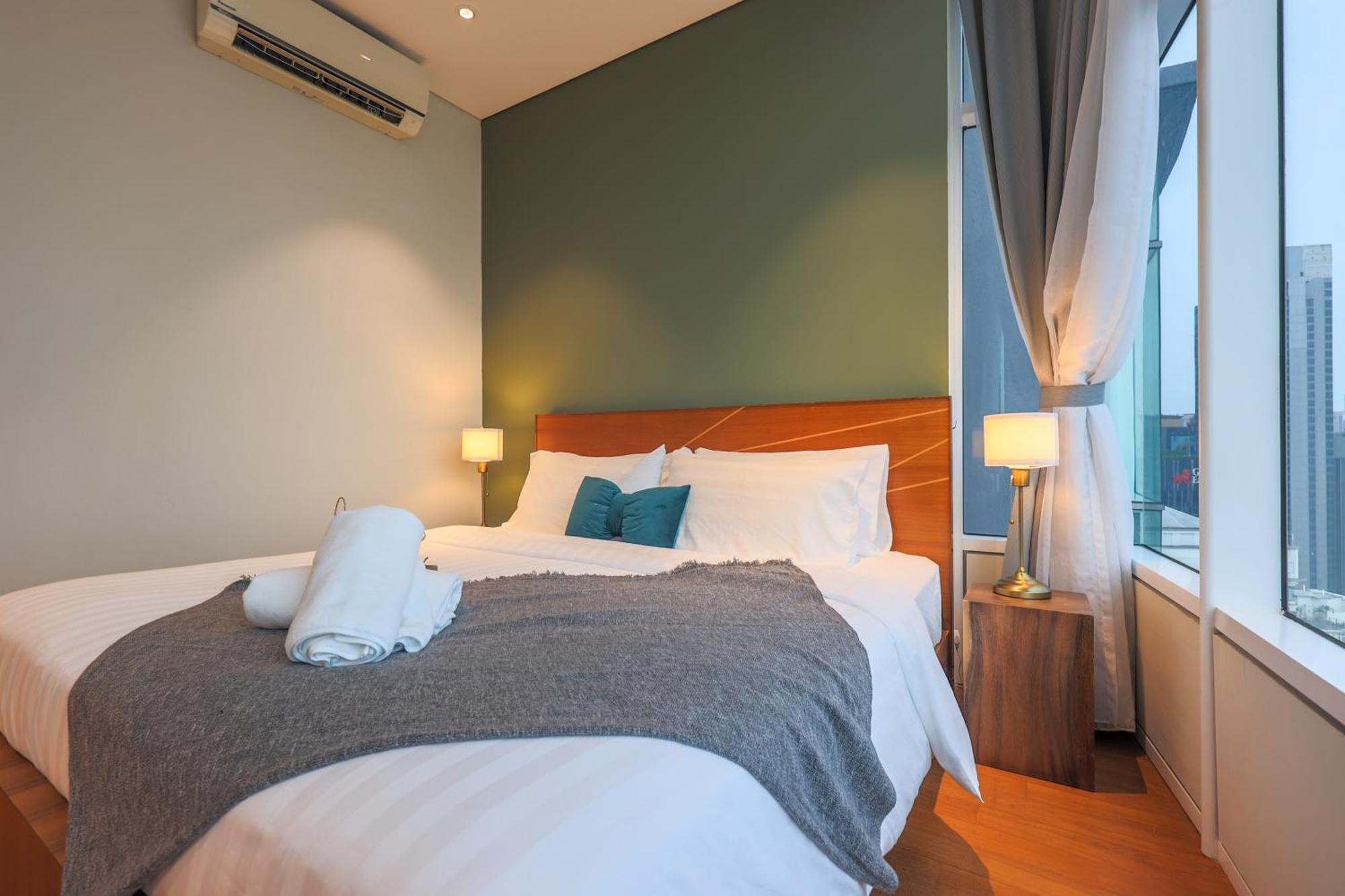 Calm Sojourn, Sky Suites Klcc Kuala Lumpur Esterno foto