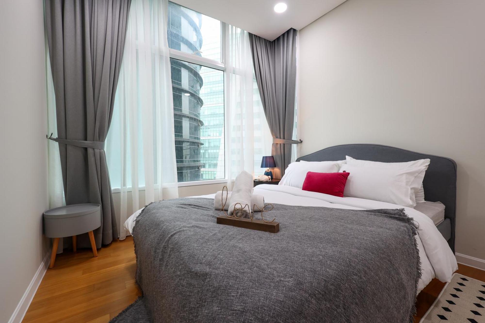 Calm Sojourn, Sky Suites Klcc Kuala Lumpur Esterno foto